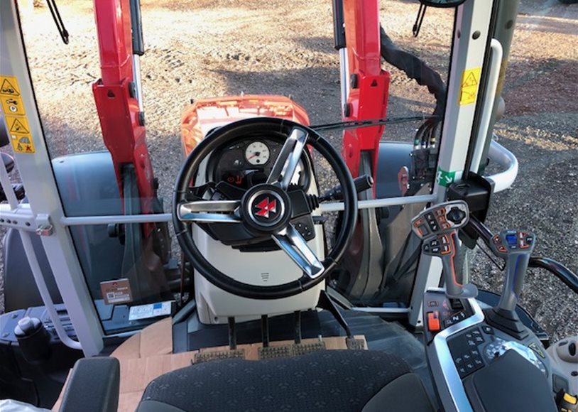 Massey Ferguson 6S.165EFD6 Tractor