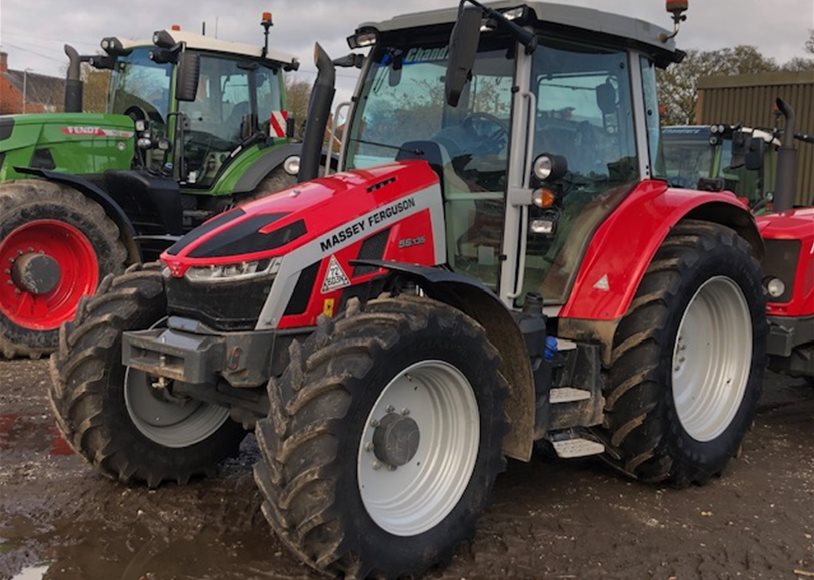 Massey Ferguson 5S.135EFD6 Tractor