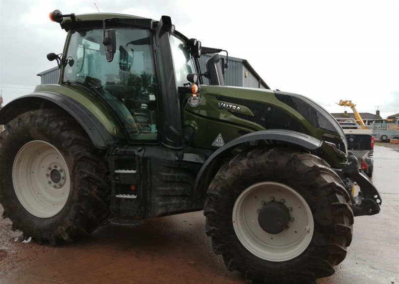 Valtra T175EV Tractor