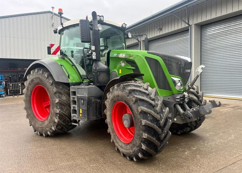 Fendt 828 Tractor