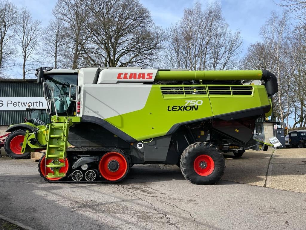 CLAAS USED LEXION 750 TT