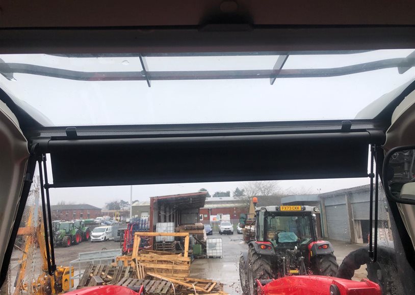 Massey Ferguson 4710M CAB Tractor