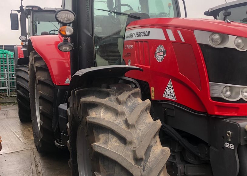 Massey Ferguson 6718SEFD6 Tractor