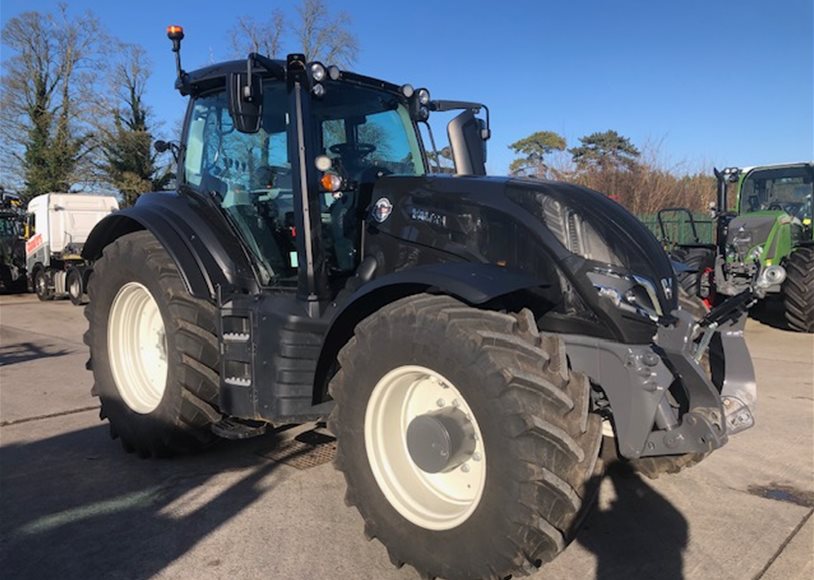 Valtra T175EA Tractor