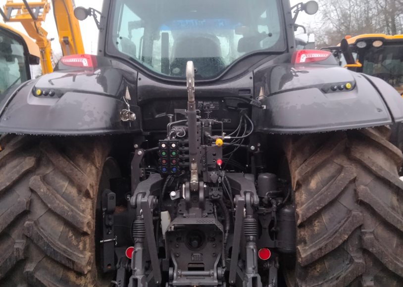 Valtra T175EA Tractor