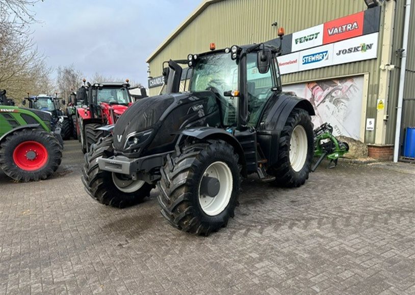 Valtra T174 Tractor