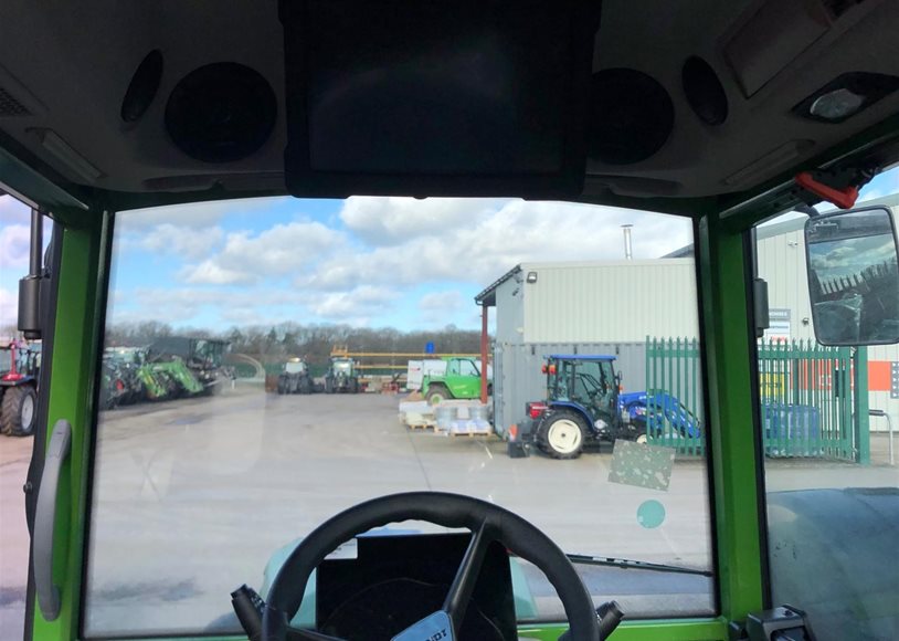 Fendt 211 Tractor