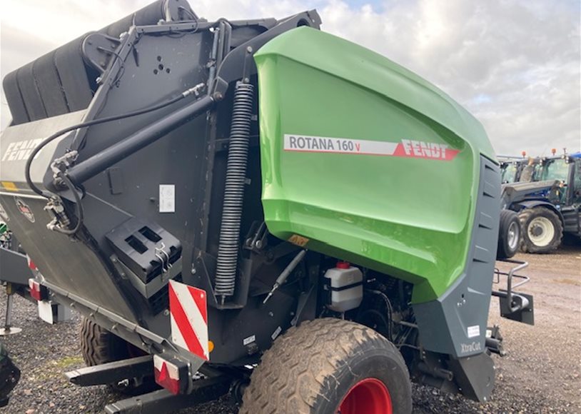 Fendt 160V Baler (Round)