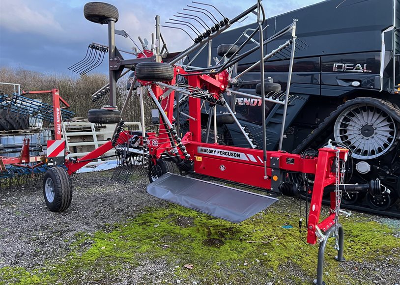 Massey Ferguson RK662TRC Rake