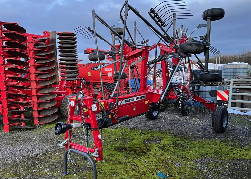 Massey Ferguson RK662TRC Rake