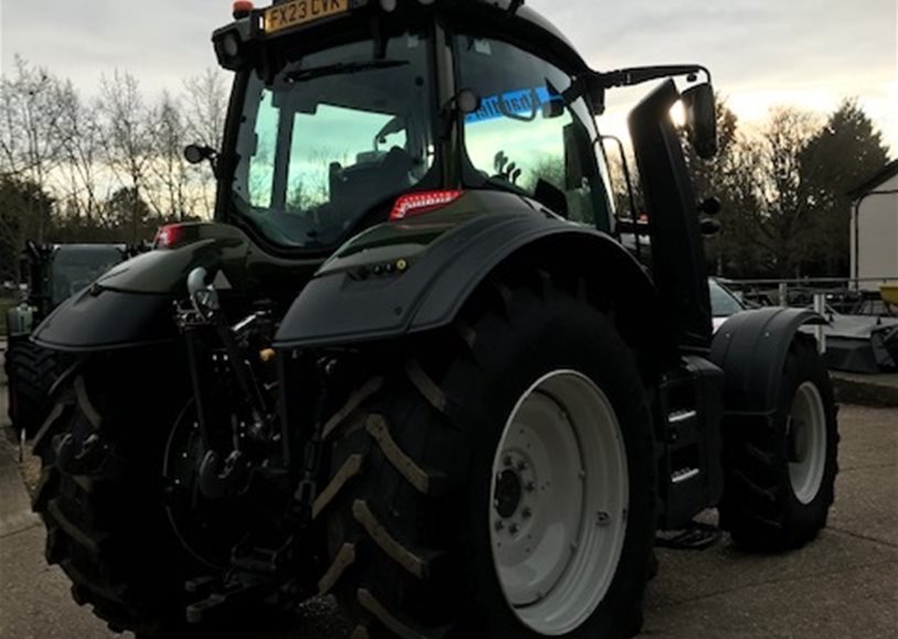 Valtra T155A Tractor