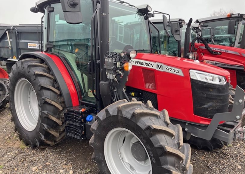 Massey Ferguson 4710M CAB Tractor