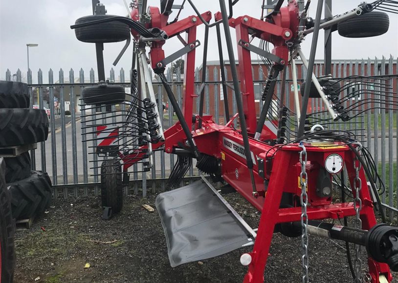 Massey Ferguson RK662TRC Rake