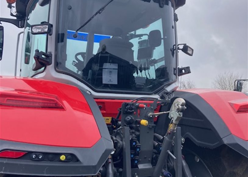 Massey Ferguson 8S.205EFD7 Tractor