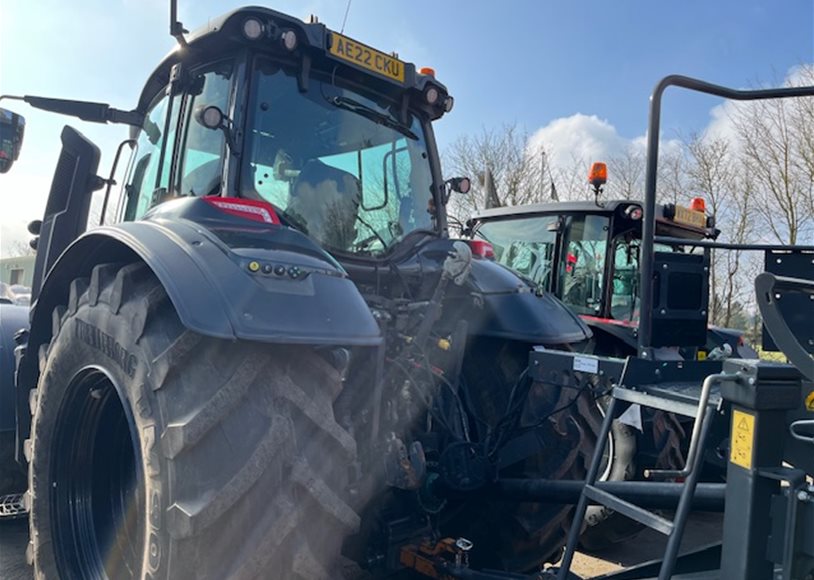 Valtra T235D Tractor