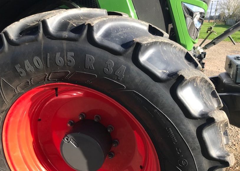 Fendt 828 S4 Tractor