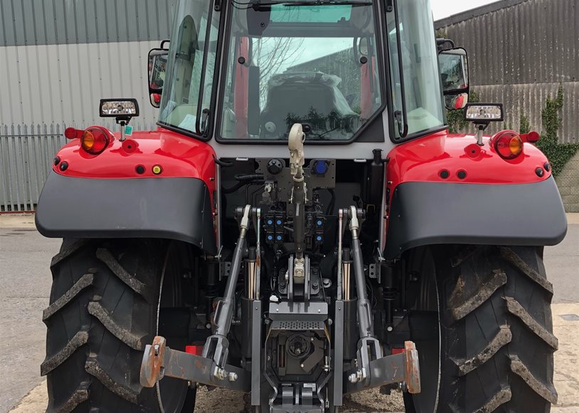 Massey Ferguson 5S.135ESD4 Tractor