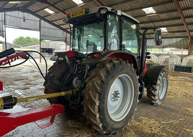 Massey Ferguson 6713 CAB Tractor