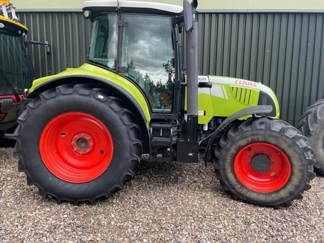 CLAAS ARION 640