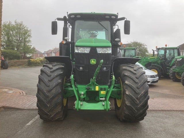 John Deere 7310R