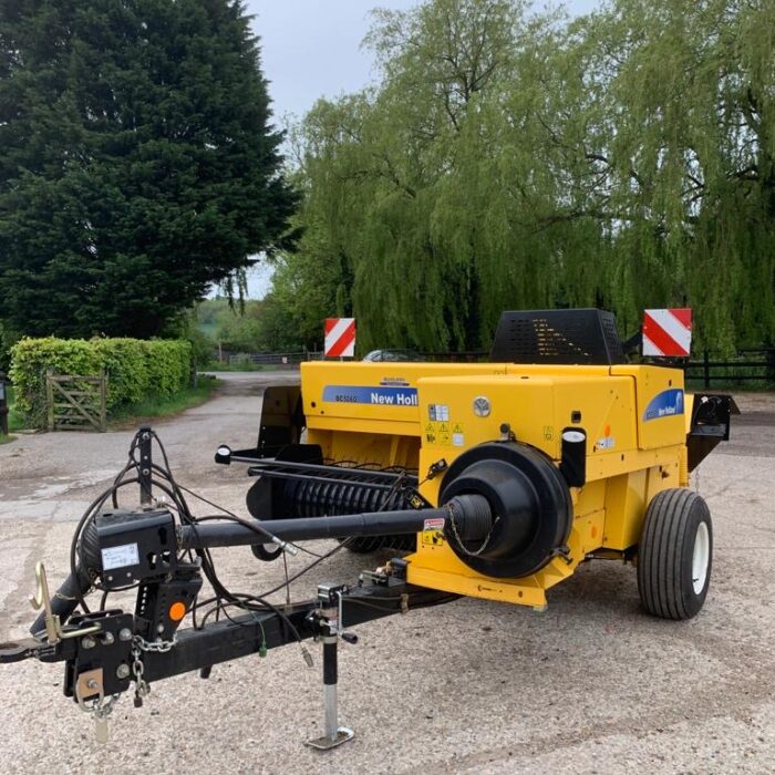 New Holland 570 Conventional Baler