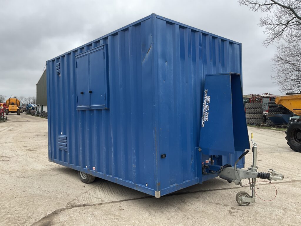 BOSS CABIN WELFARE UNIT