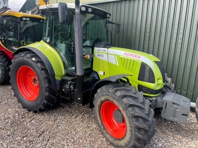 CLAAS ARION 640