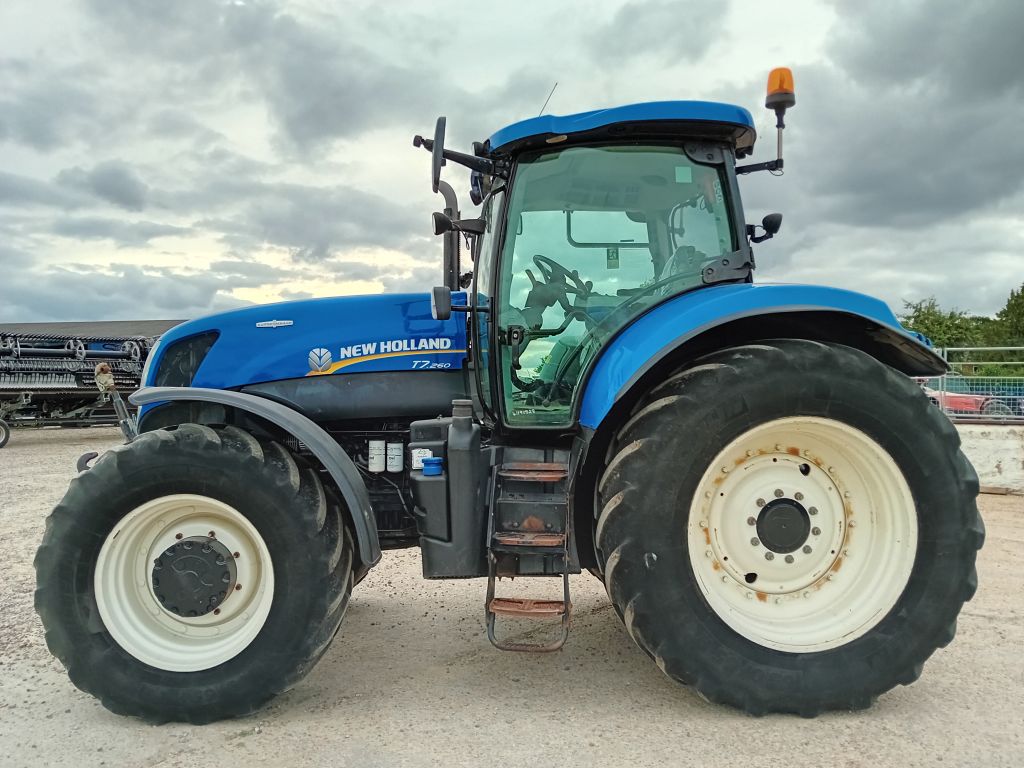 New Holland T7.260AC