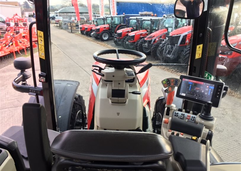 Massey Ferguson 8740MREXDV Tractor