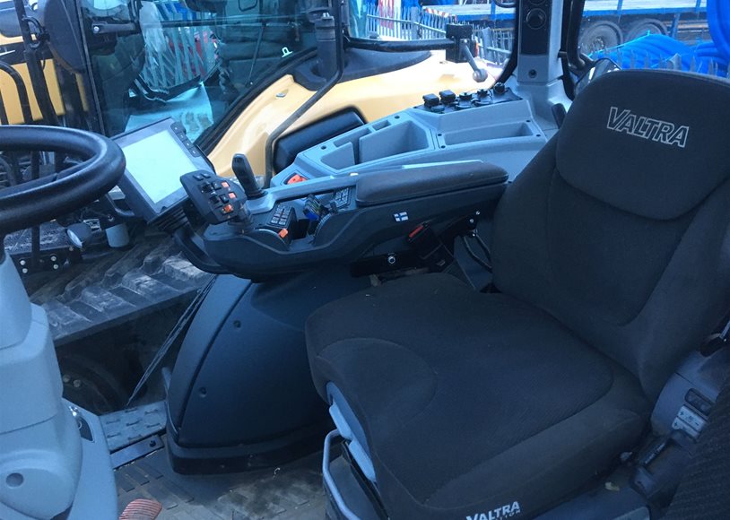 Valtra T254V ST Tractor