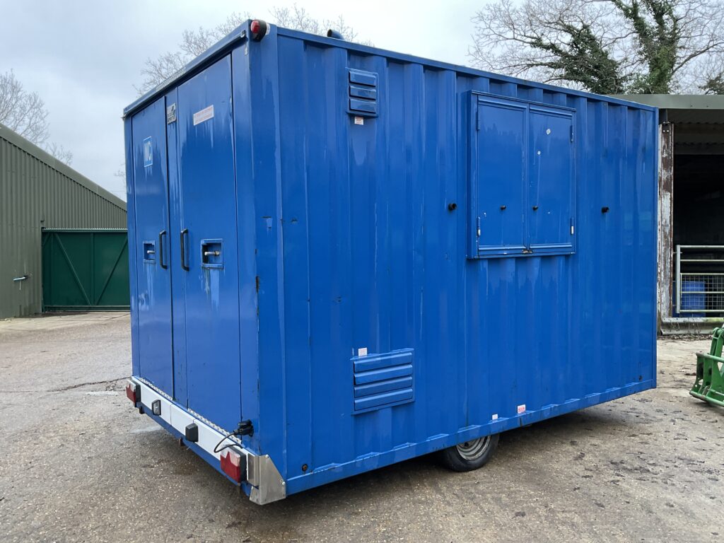 BOSS CABIN WELFARE UNIT