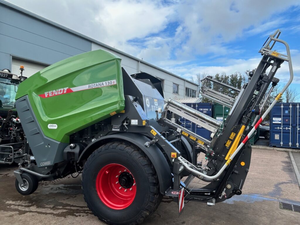 FENDT ROTANA 130F COMBI