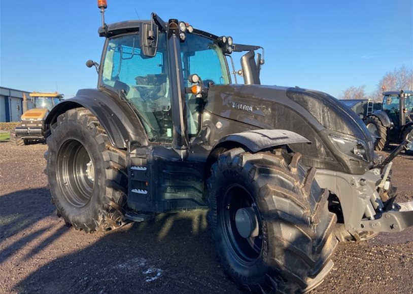 Valtra T234V ST Tractor