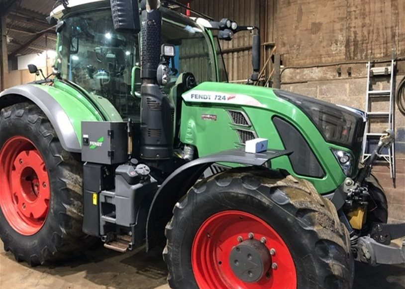 Fendt 724 Tractor