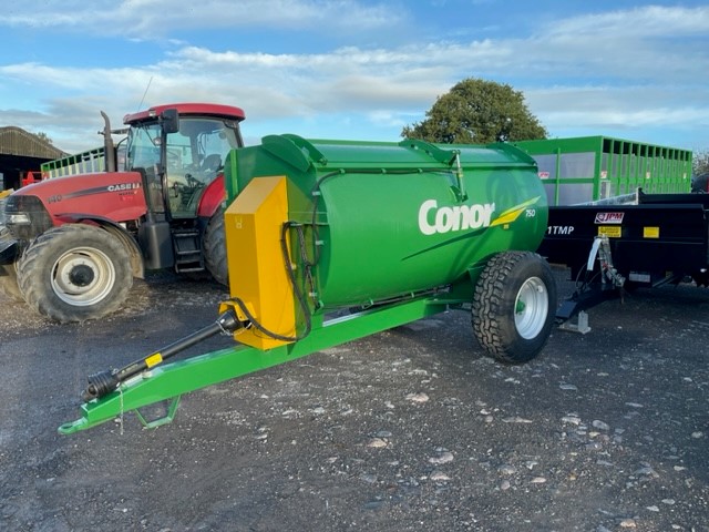 Conor 750 Muck Spreader