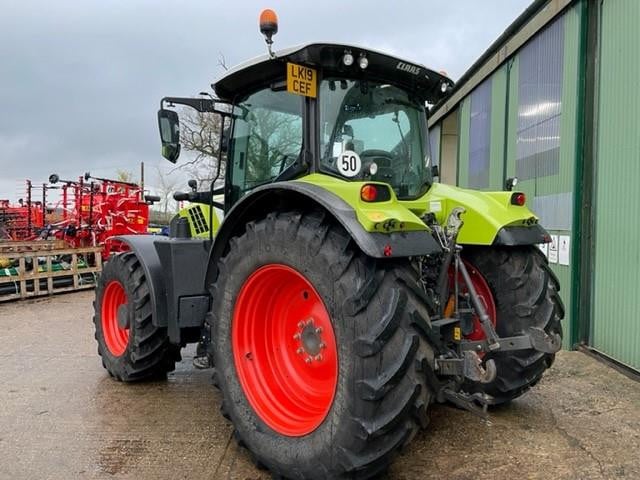 CLAAS ARION 660CIS+