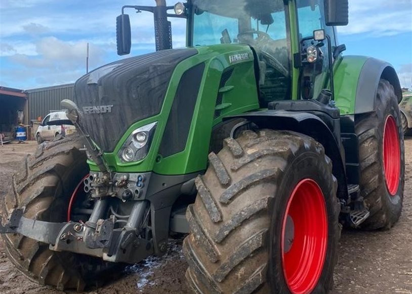 Fendt 828 Tractor