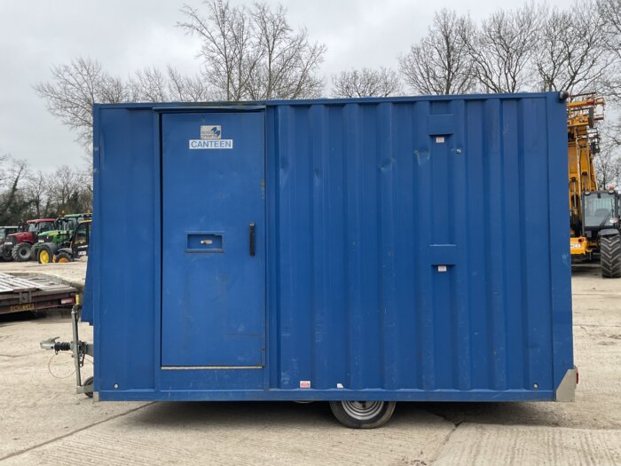 BOSS CABIN WELFARE UNIT