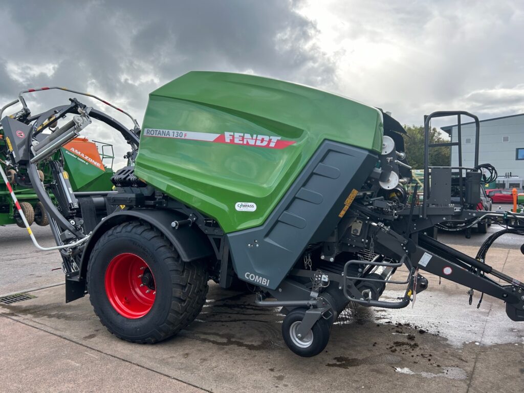 FENDT ROTANA 130F COMBI