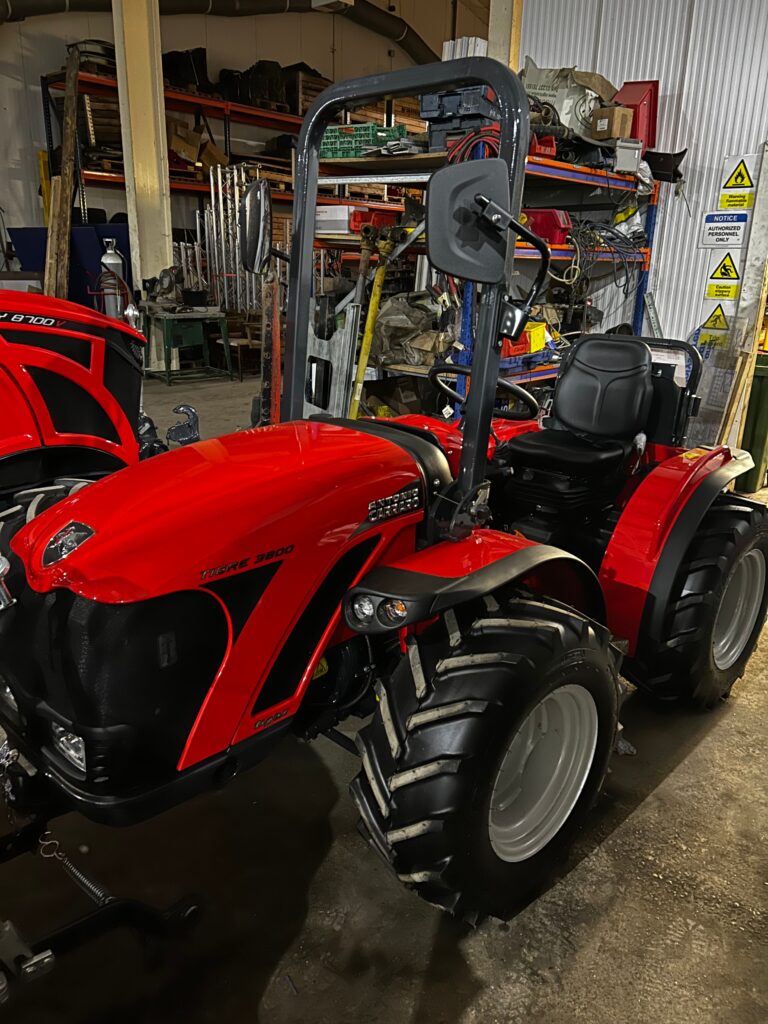 Antonio Carraro Tigre 3800 Tractor