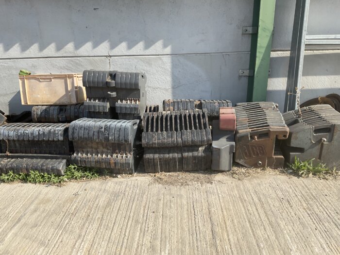 LARGE SELECTION OF WEIGHTS