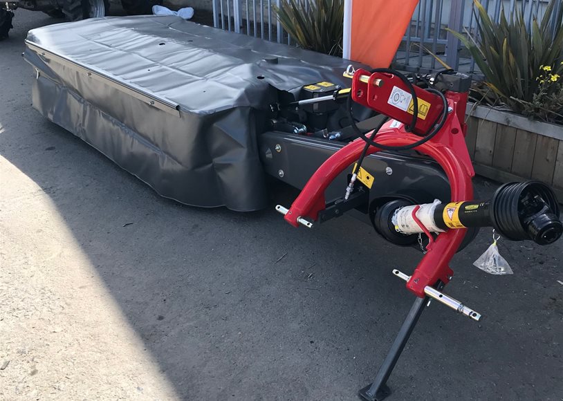 Massey Ferguson DM246ISL Mower