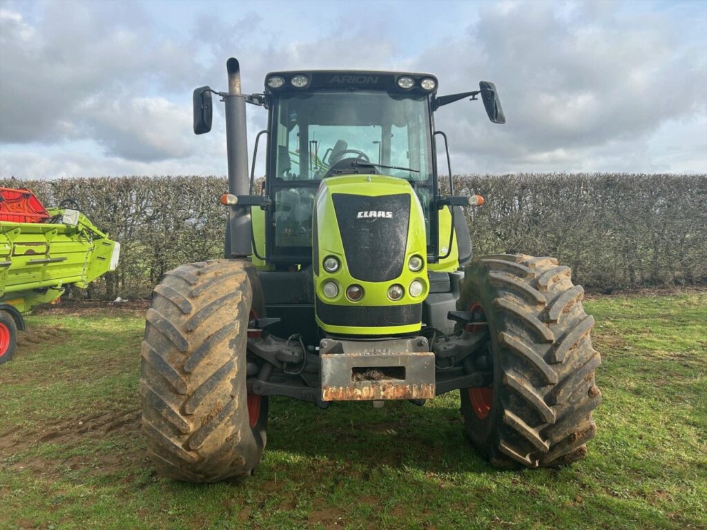 CLAAS ARION 640