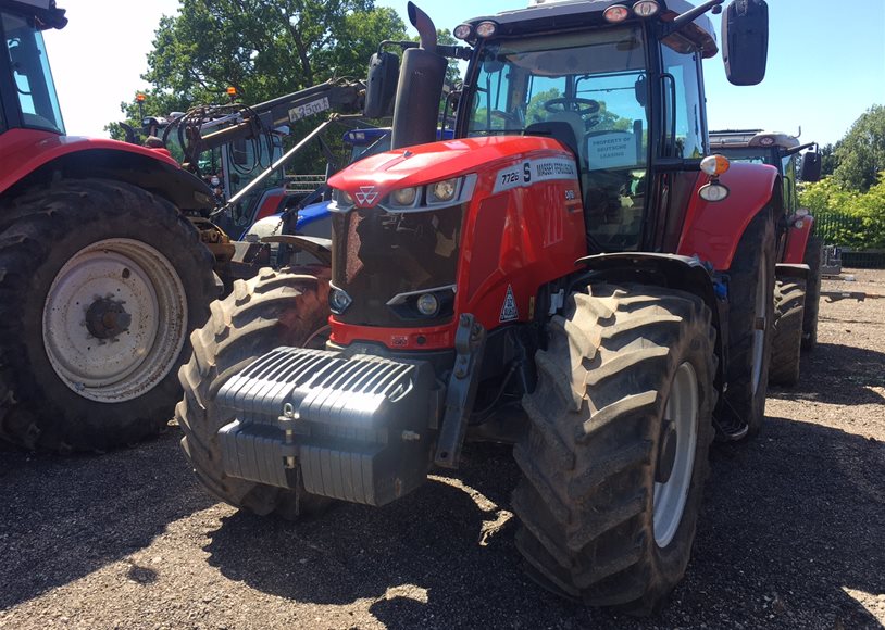 Massey Ferguson 7726EFDV Tractor