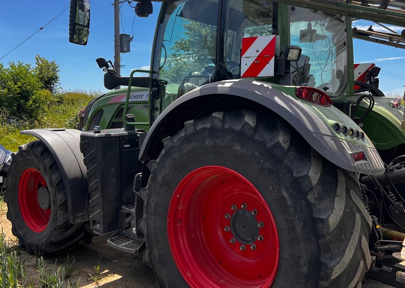 Fendt 724 Tractor