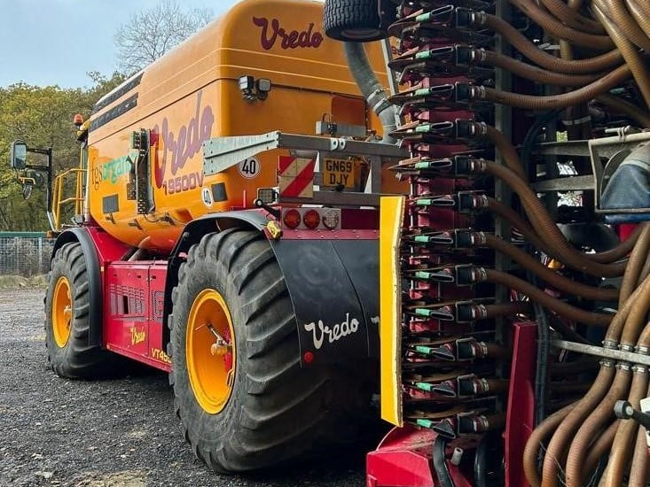 VREDO VT4556