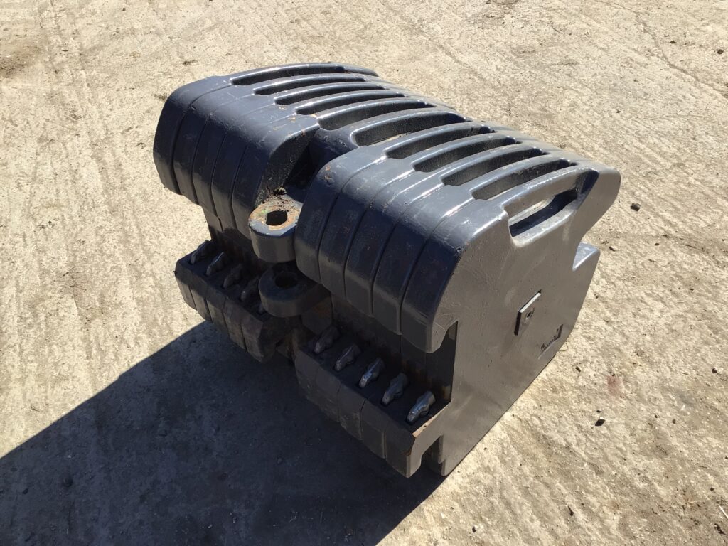 BLOCK OF MASSEY FERGUSON WEIGHTS