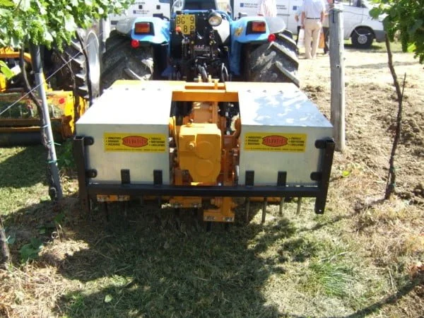 SELVATICI Orchard & Vineyard Aerator – Aeroking deep Tine Aerator