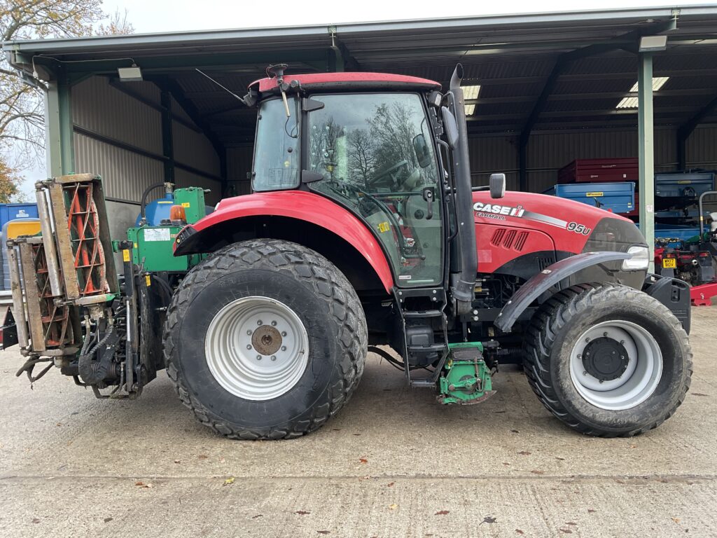 CASE IH 95U FARMALL WITH RANSOMES HYDRAULIC 5/7 MK IV GANG MOWER