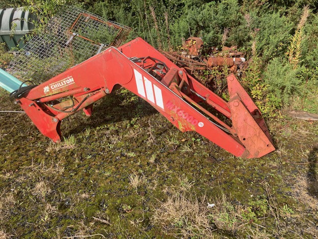 Chillton MX6000 Loader C/W JCB Q fit headstock and brackets to fit Case Maxium.